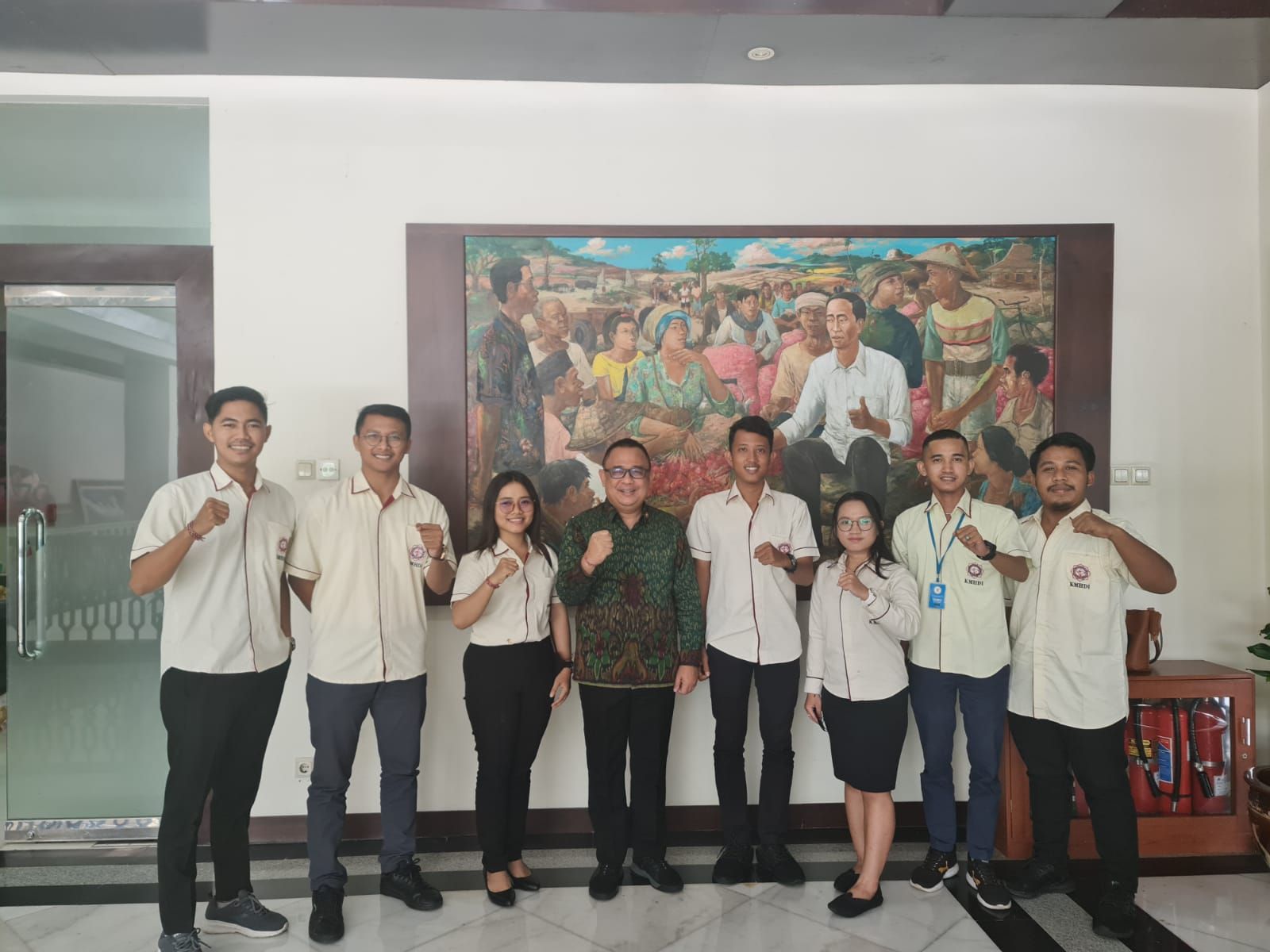 podiumnews.com-Bertemu Ari Dwipayana, KMHDI Soroti Pendidikan dan Perekonomian Umat Hindu